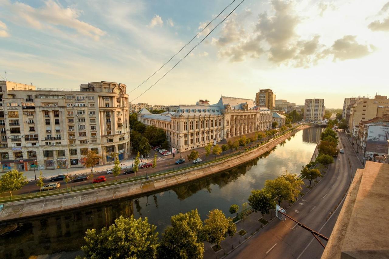Baroque Splendor: Breathtaking Views & Design Apartamento Bucarest Exterior foto